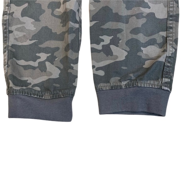 EUC Cat & Jack Camouflage Jogger Style Pants | Boys Size 10 - Picture 3 of 5